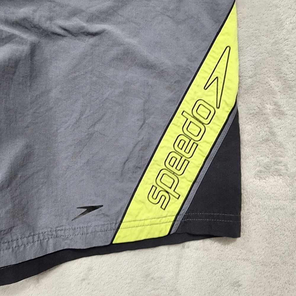 Speedo Swim Trunks Mens L Gray Yellow Colorblock Lined Quick Dry Beach Summer